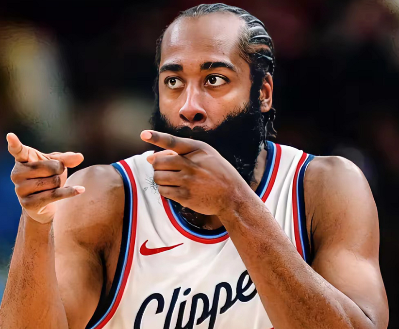 星空体育-32分10助！哈登刷爆NBA纪录，小卡联盟第1，快船该起飞了