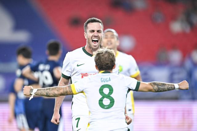 【中超】连追3球！塞鸟头球张振阳绝平 三镇4比4国安